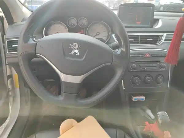 Peugeot 308 2014