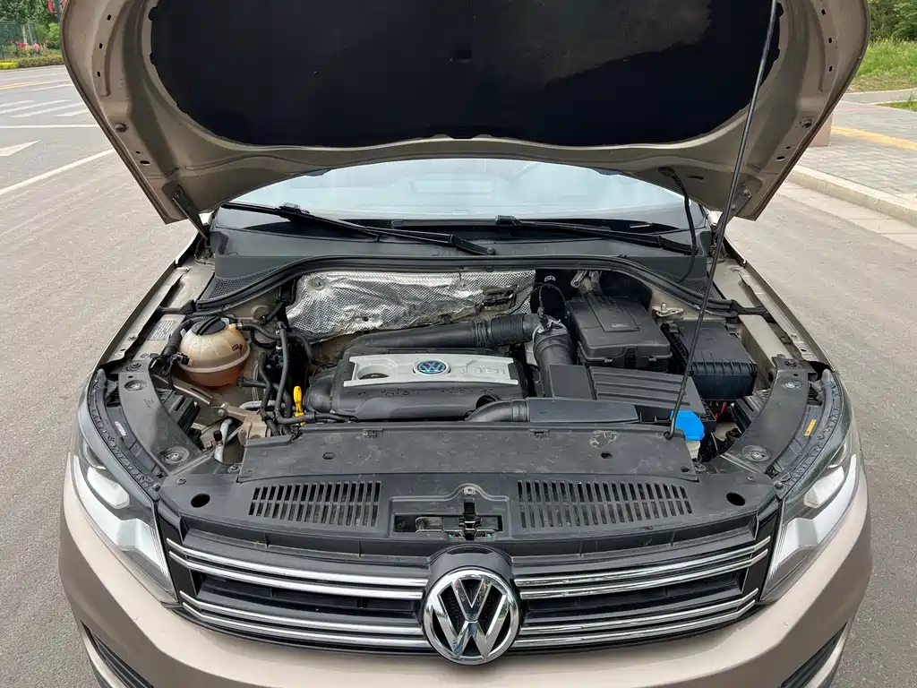 Volkswagen Tiguan 2015 — фото 19