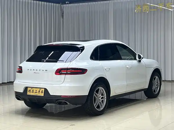 Porsche Macan 2015