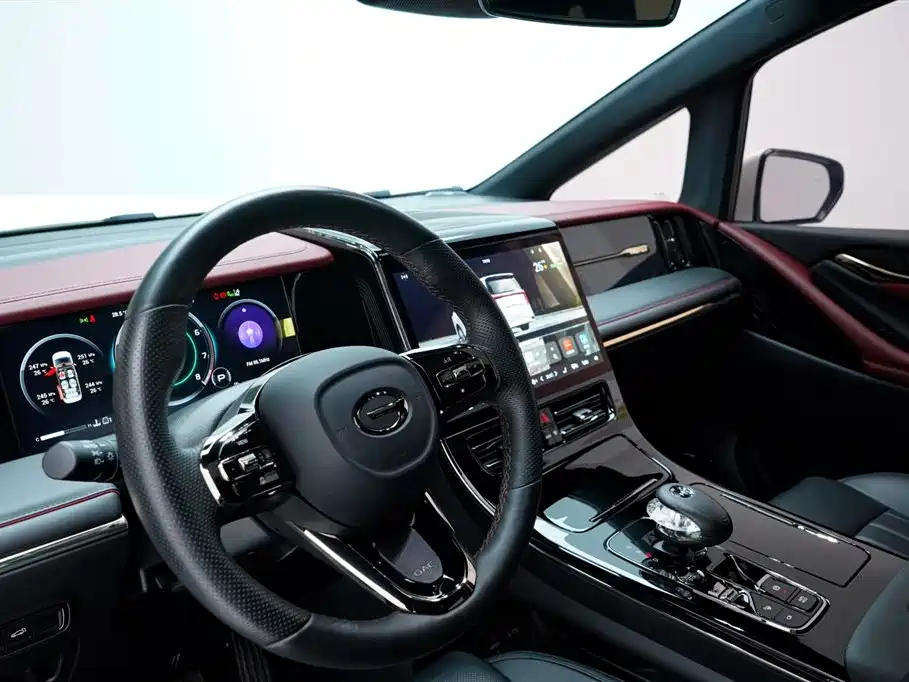GAC Motor Trumpchi M8 2024 — фото 15