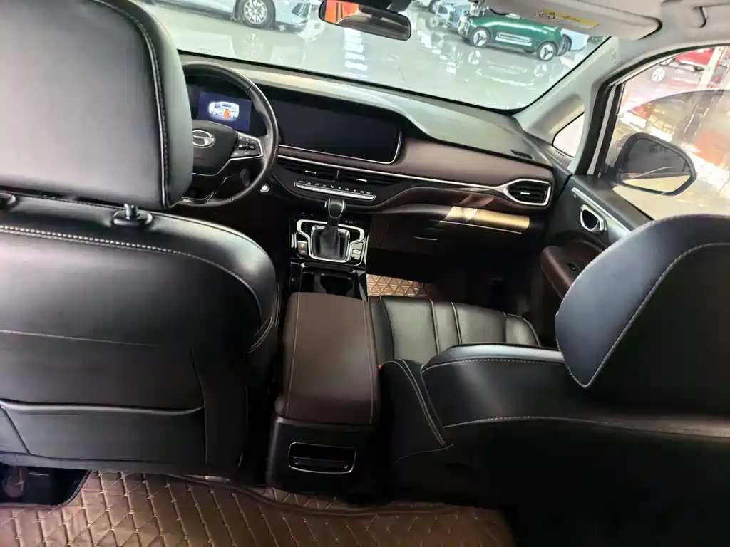 GAC Motor Trumpchi M6 2023 — фото 10