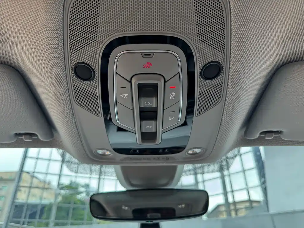 Audi Q5L 2021 — фото 19