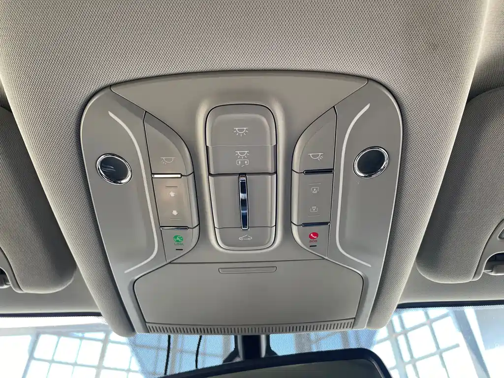 GAC Trumpchi GS8 2020 — фото 19