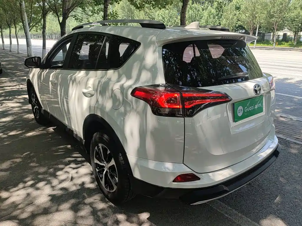 Toyota RAV4 2017