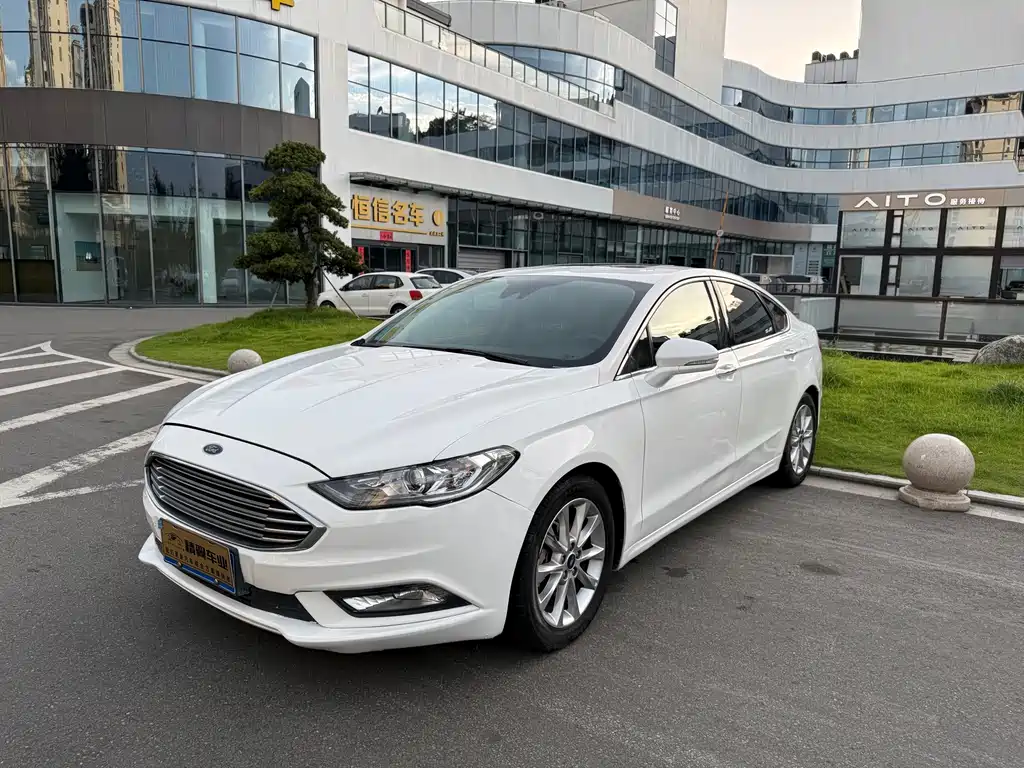 Ford Mondeo 2017 — фото 1