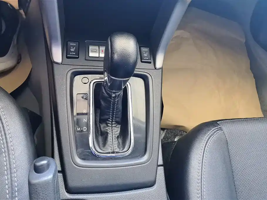 Subaru Forester 2014 — фото 16