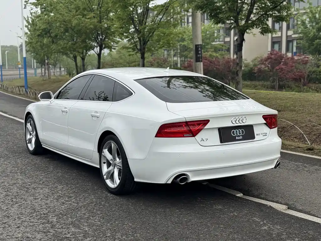 Audi A7 2015 — фото 10