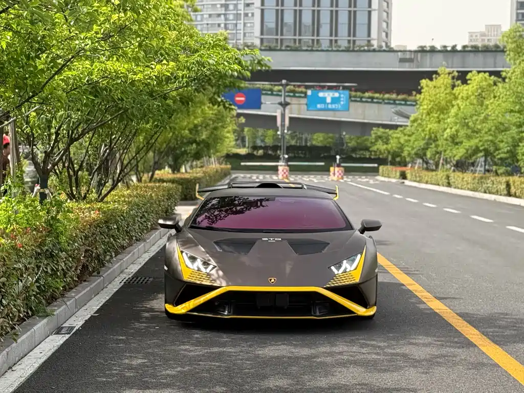 Lamborghini Huracán 2023 — фото 23