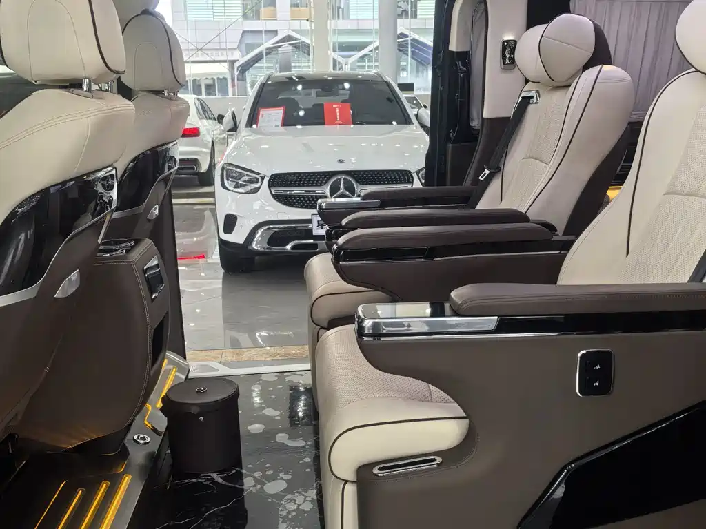 Mercedes-Benz Vito 2022 — фото 10