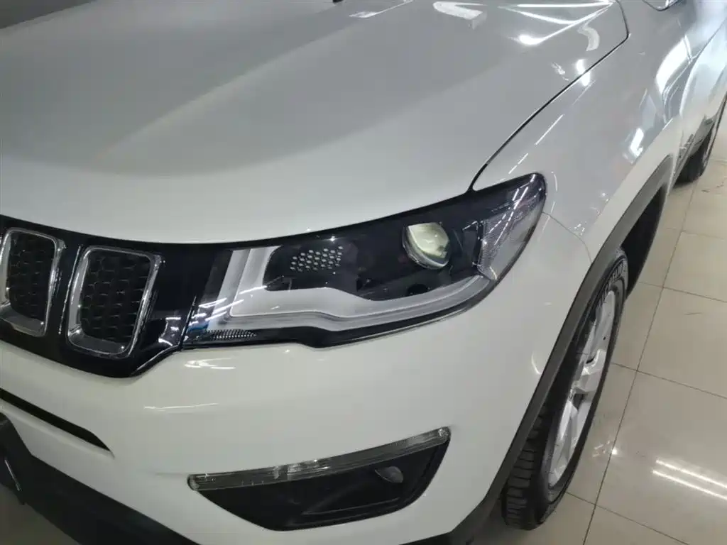Jeep Compass 2020 — фото 24