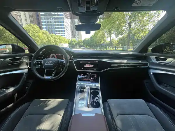 Audi A6L 2025