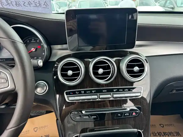 Mercedes-Benz GLC 2018