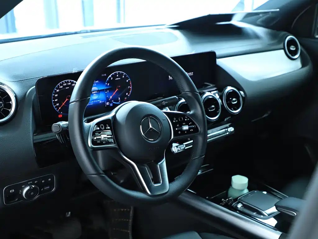 Mercedes-Benz GLA 2024 — фото 11
