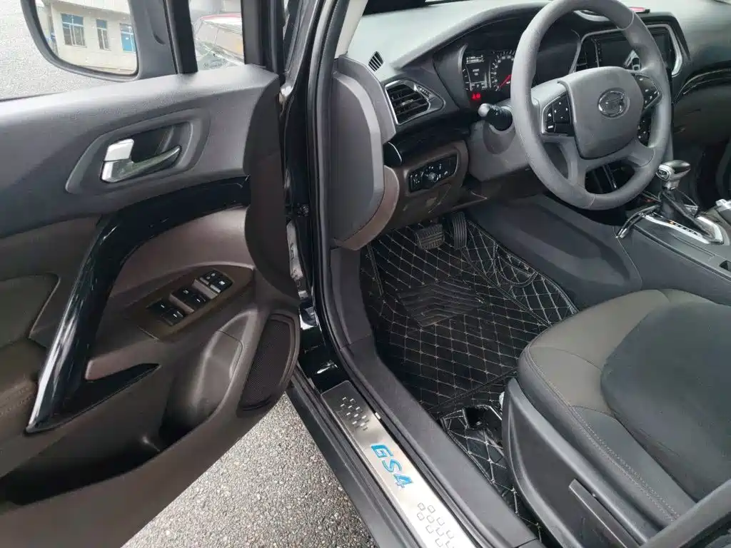 GAC Motor Trumpchi GS4 2015 — фото 13