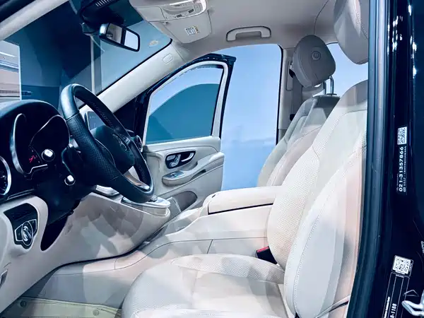 Mercedes-Benz V-Class 2021