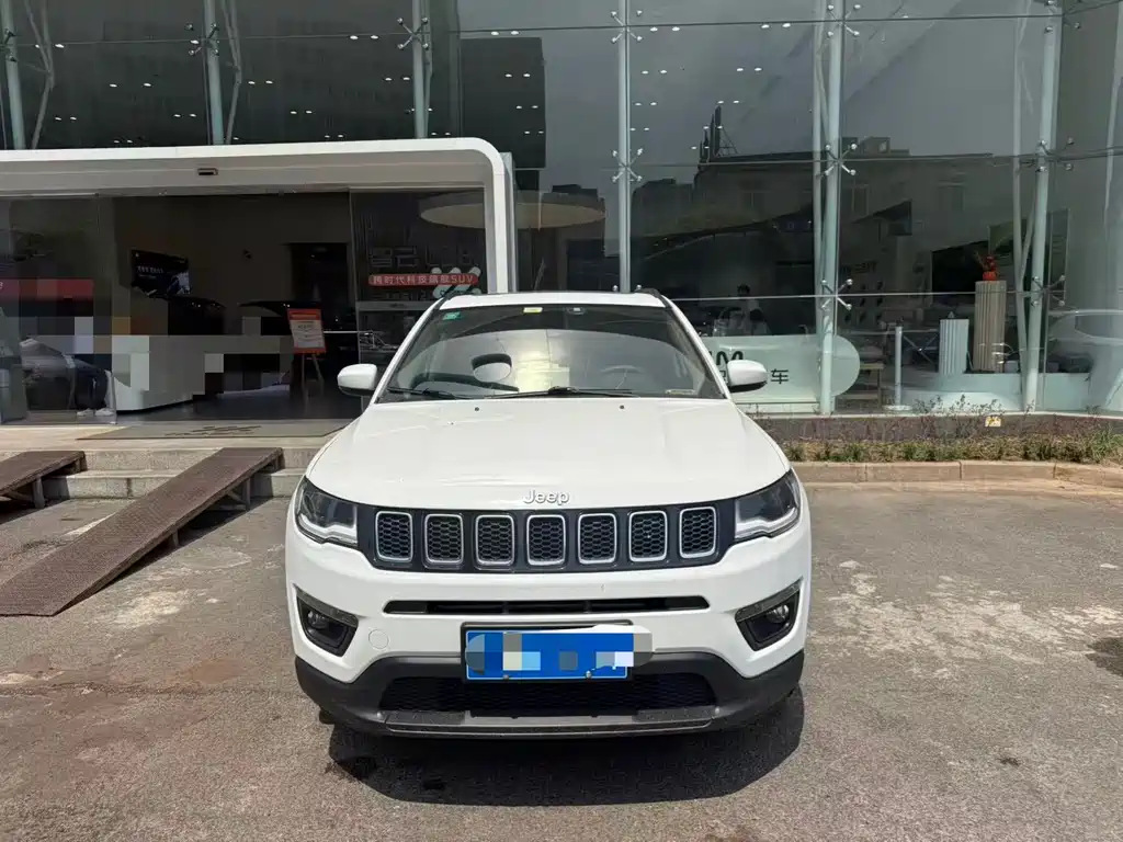 Jeep Compass 2019 — фото 6