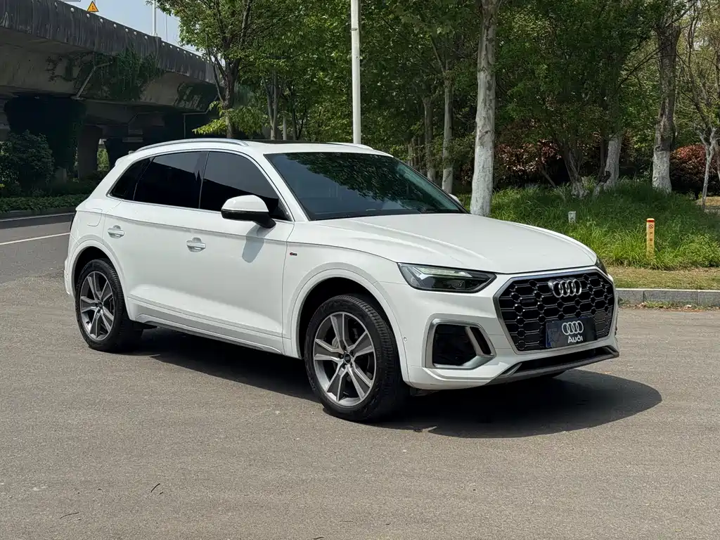 Audi Q5L 2022 — фото 3