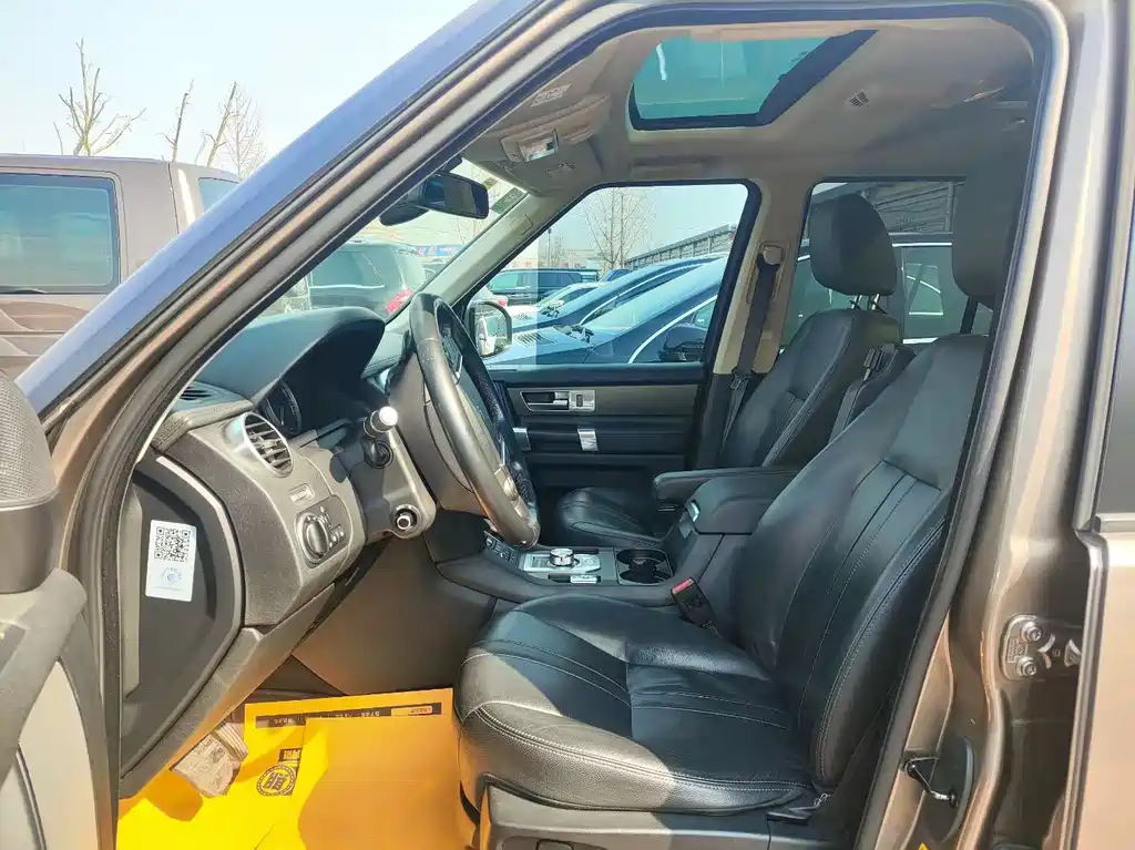 Land Rover Discovery 2015