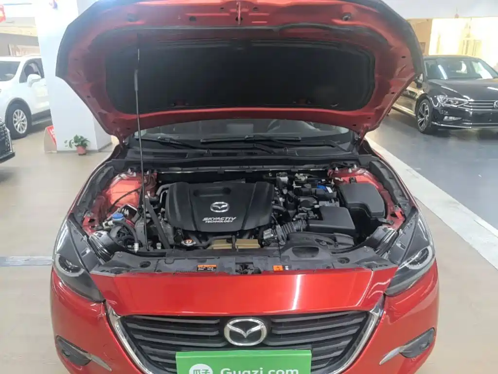 Mazda 3 Axela 2019 — фото 20