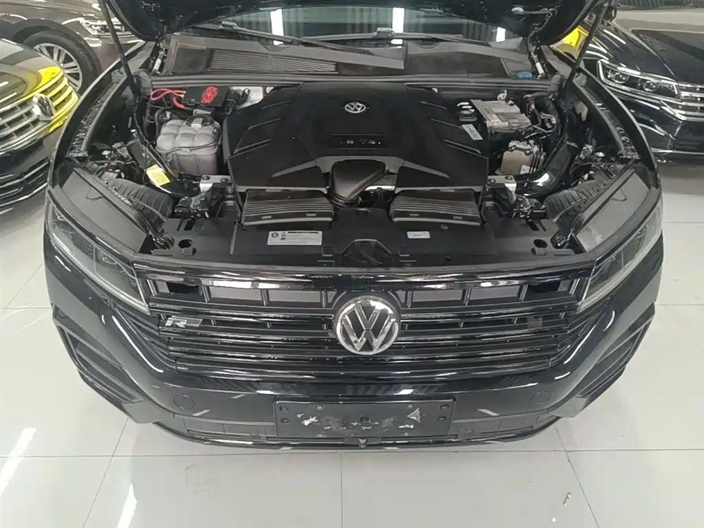 Volkswagen Touareg 2019 — фото 20