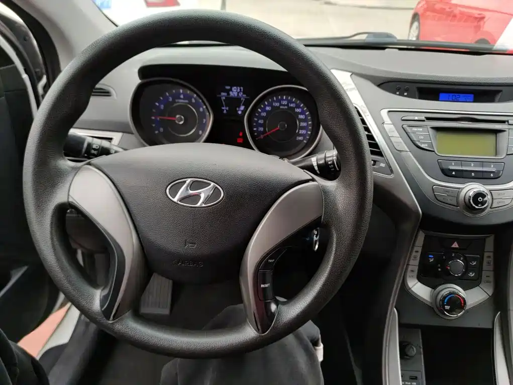 Hyundai Elantra Langdong 2014