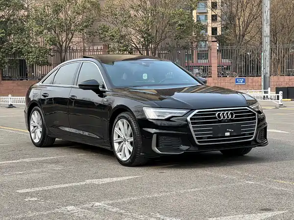 Audi A6L 2022
