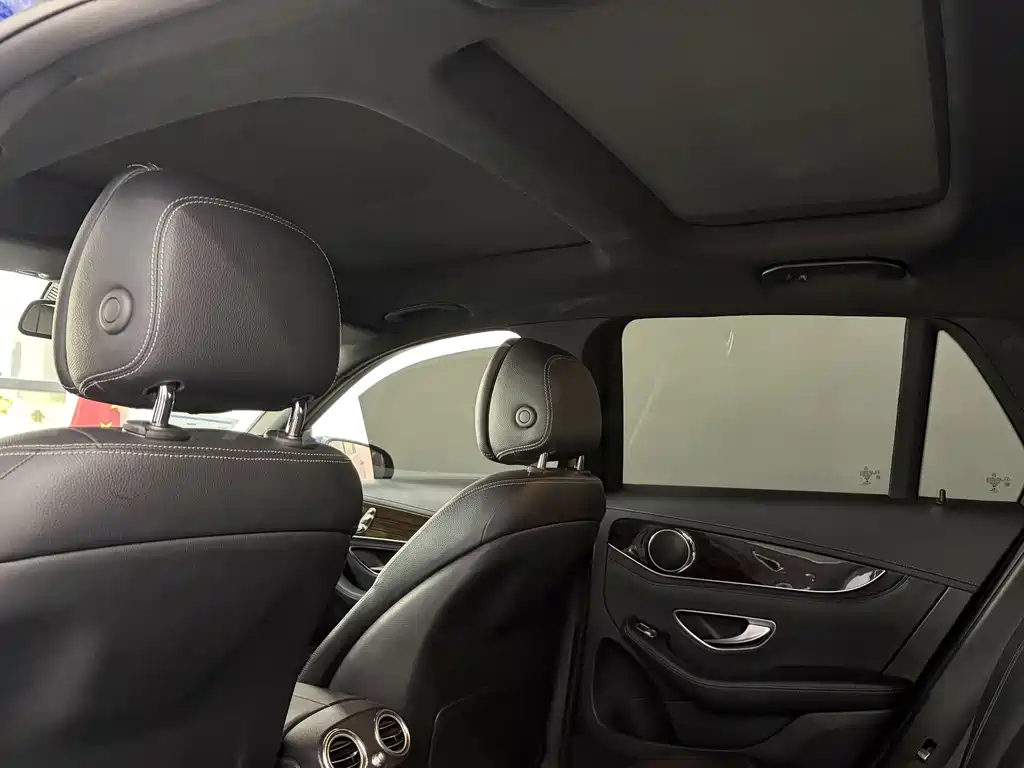 Mercedes-Benz GLC 2017 — фото 14