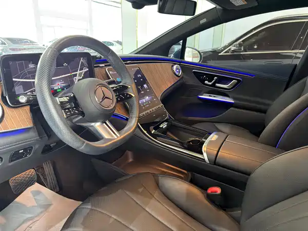 Mercedes-Benz EQE 2023