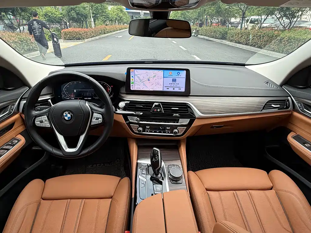 BMW 6 Series GT 2024 — фото 11