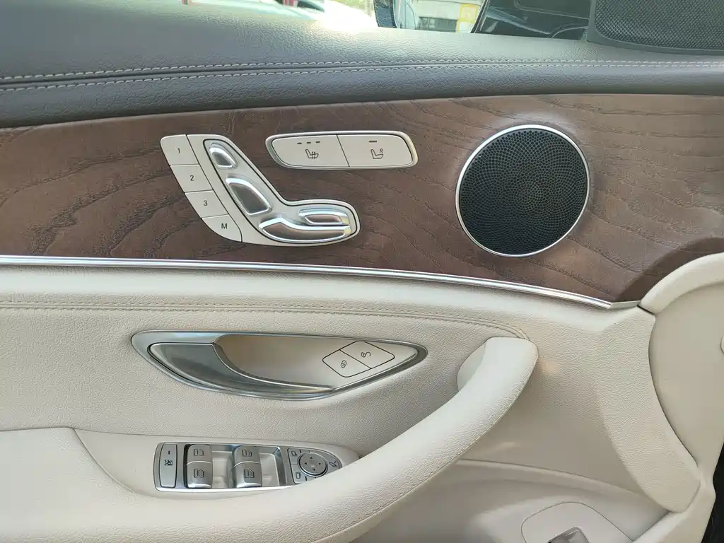 Mercedes-Benz E-Class 2017