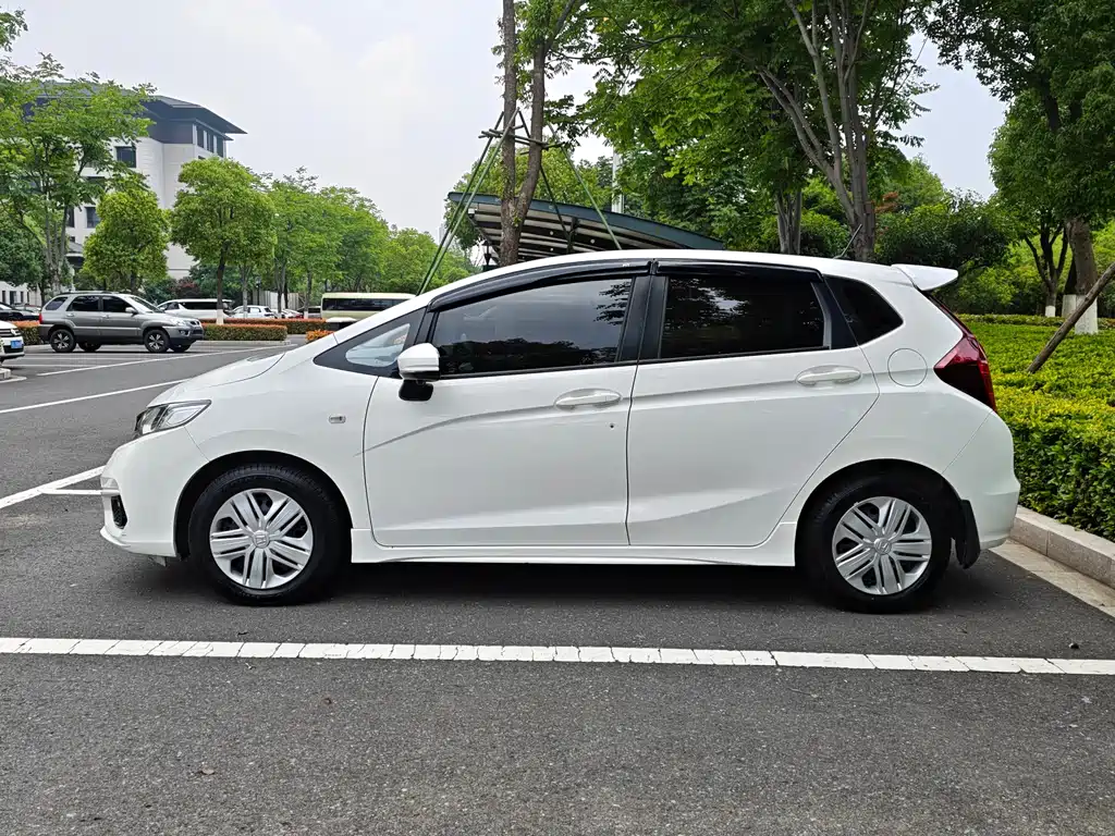 Honda Fit 2019 — фото 4