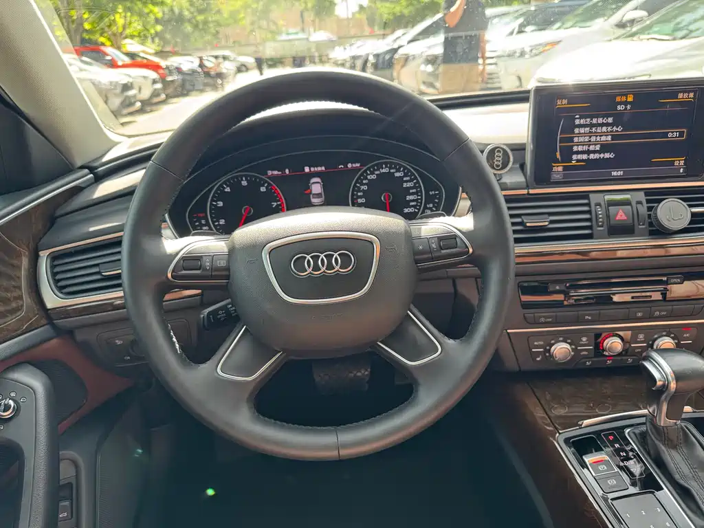 Audi A6L 2015 — фото 10