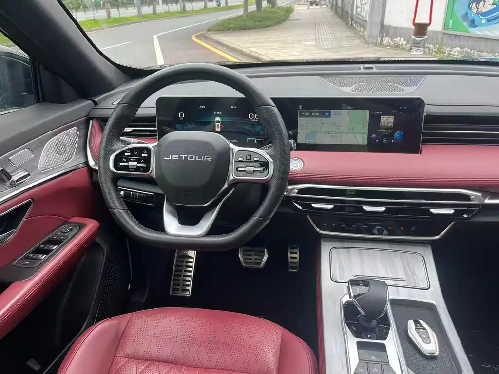 Jetour Jietu X70 PLUS 2024 — фото 11