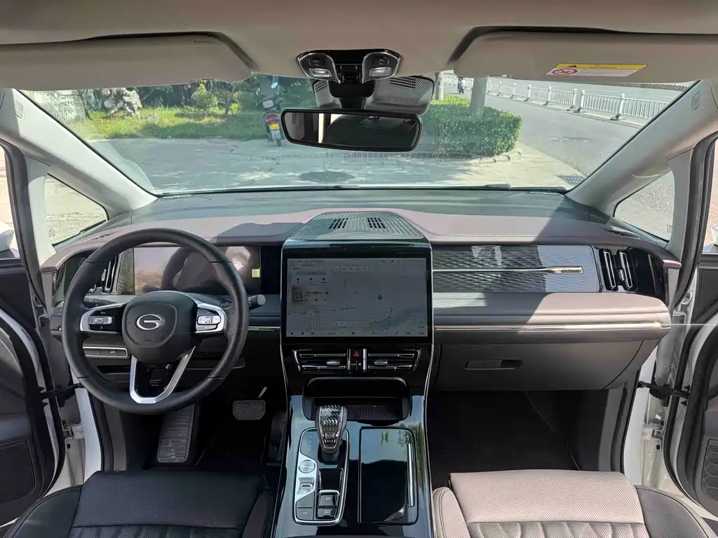 GAC Motor Trumpchi M8 2025 — фото 13
