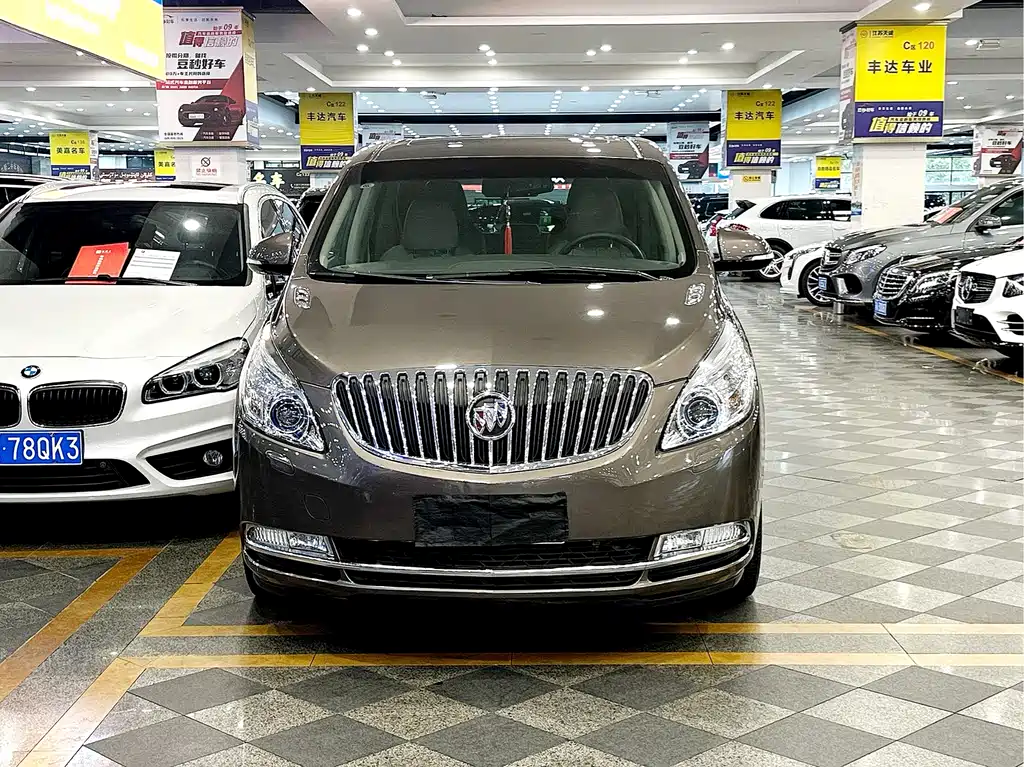 Buick GL8 2013