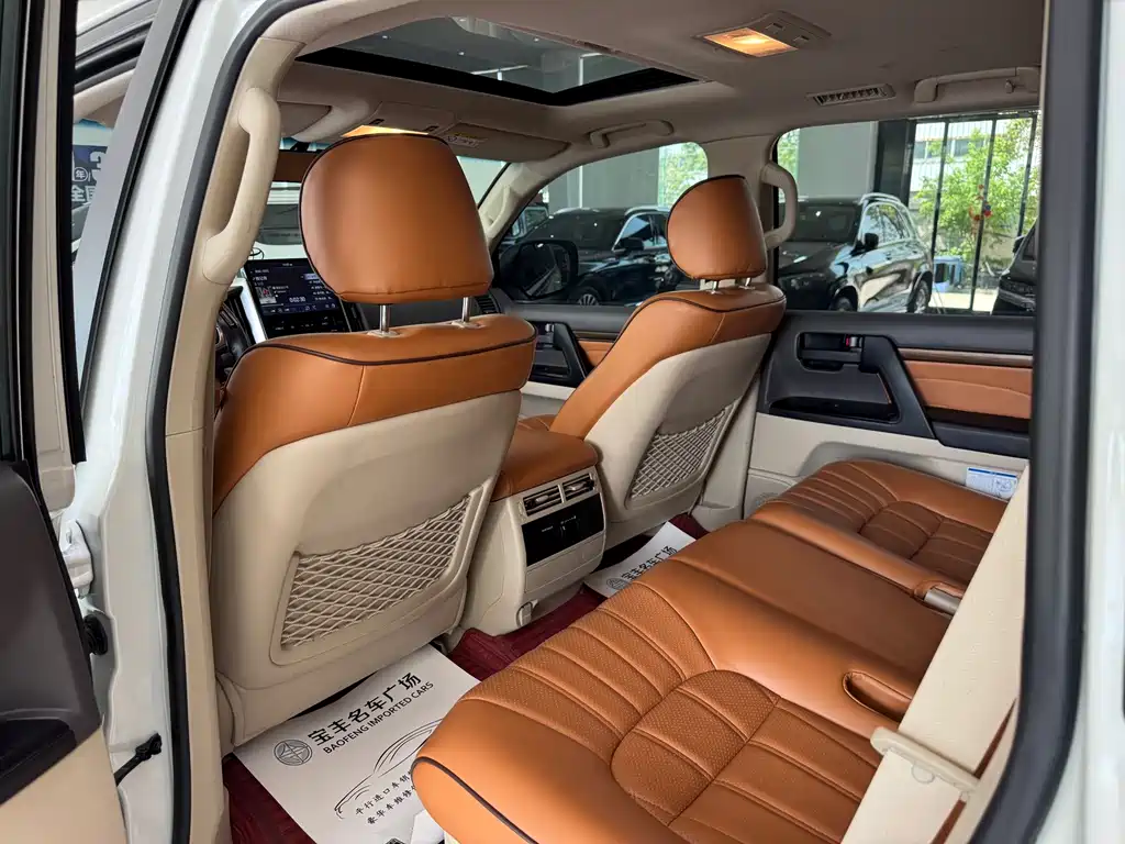 Toyota Land Cruiser 2019 — фото 12