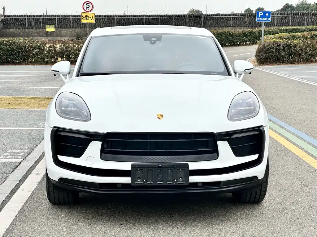 Porsche Macan 2024 — фото 2