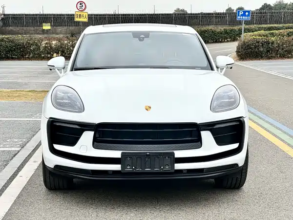Porsche Macan 2024