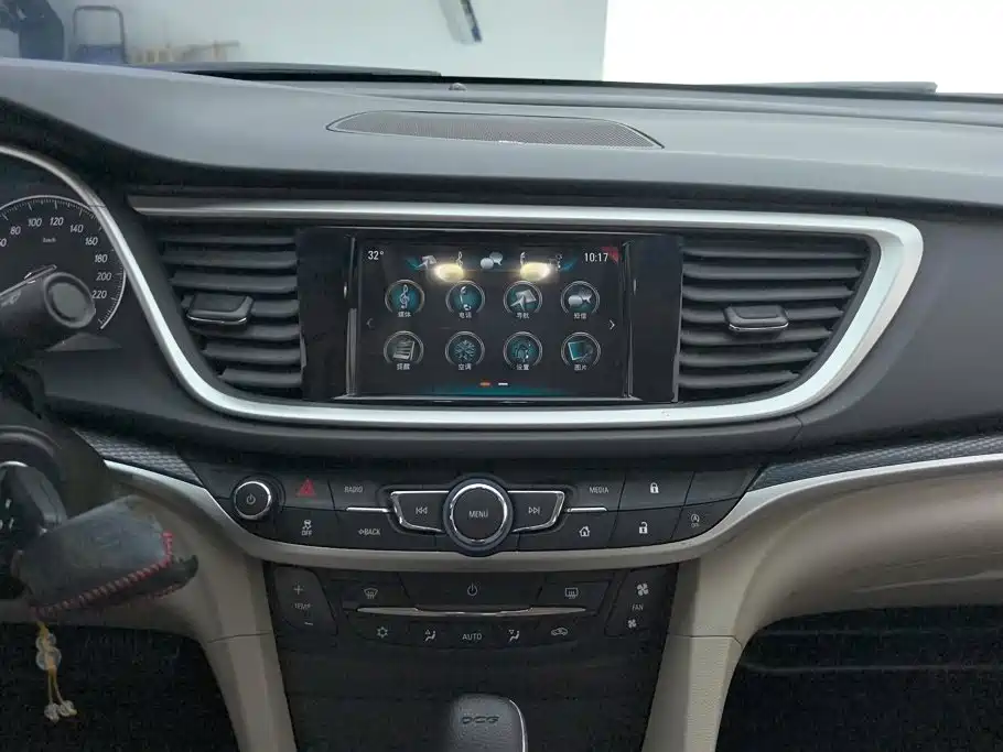Buick Excelle 2019 — фото 13