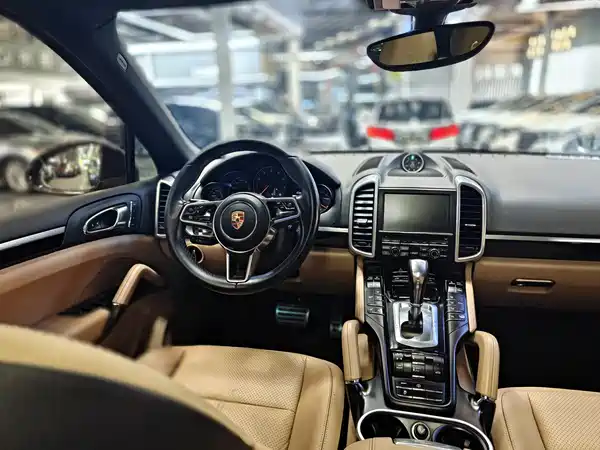 Porsche Cayenne 2015