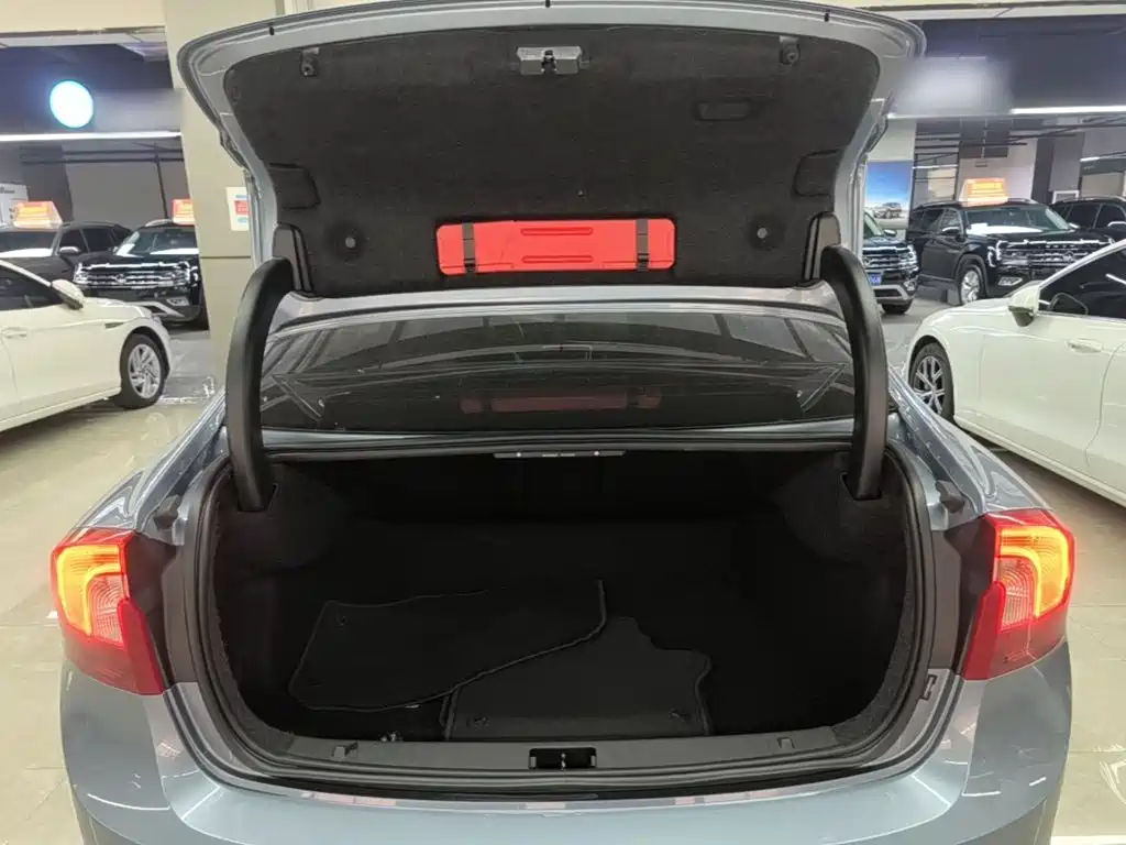 Volvo S60 2017 — фото 19