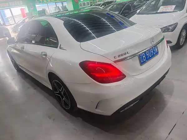 Mercedes-Benz C-Class 2021