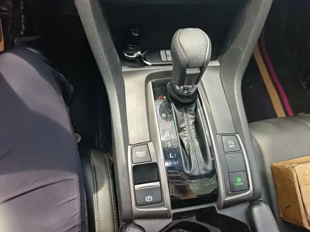 Honda Civic 2020 — фото 14