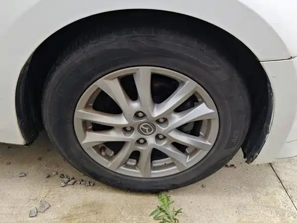 Mazda 3 Axela 2014