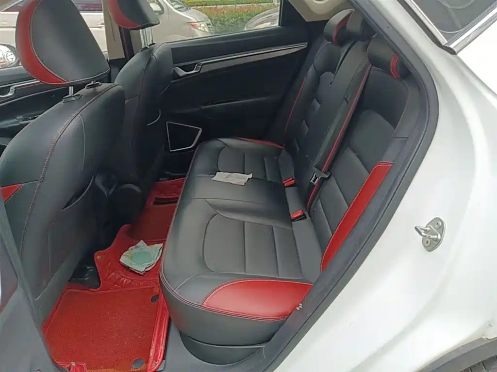 Geely Emgrand GS 2020 — фото 17