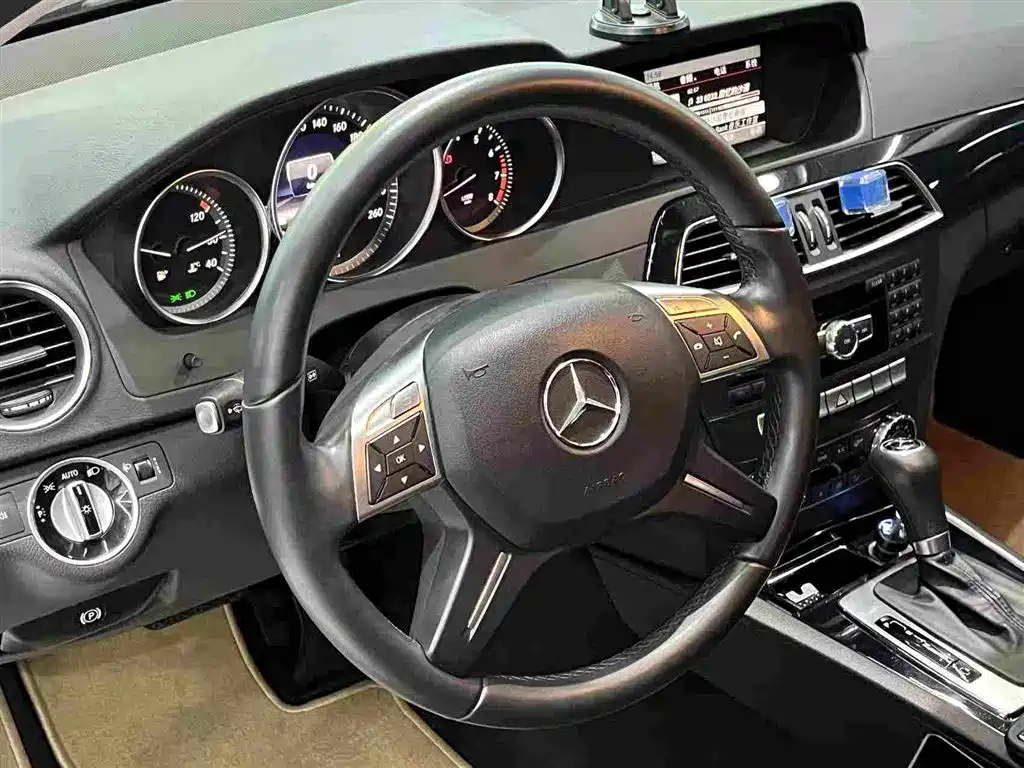 Mercedes-Benz C-Class 2013 — фото 20
