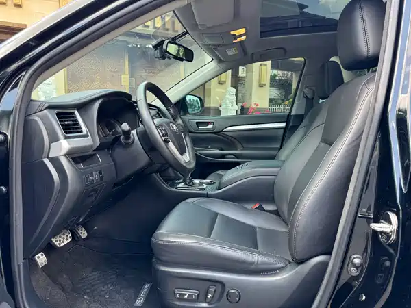 Toyota Highlander 2017