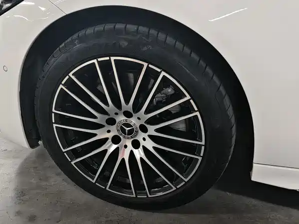 Mercedes-Benz C-Class 2023