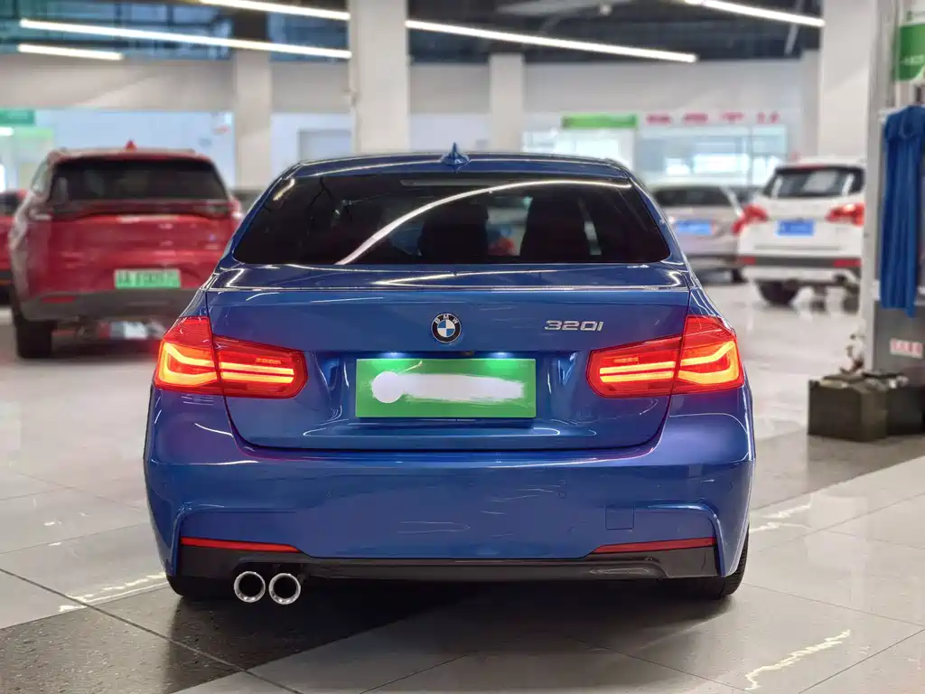 BMW 3 Series 2018 — фото 3