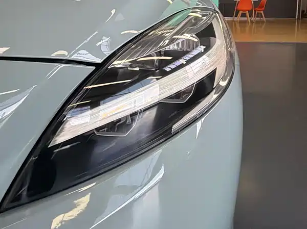 Volvo V40 2017